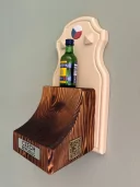 Dekorativní držák s Becherovkou